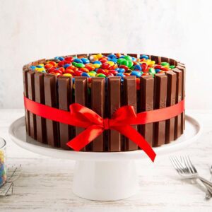 kitkat cake